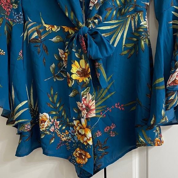 She + Sky Teal Floral Romper - Picture 5 of 7